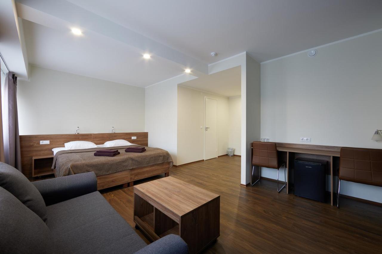 Hotell Wesenbergh Раквере Екстериор снимка