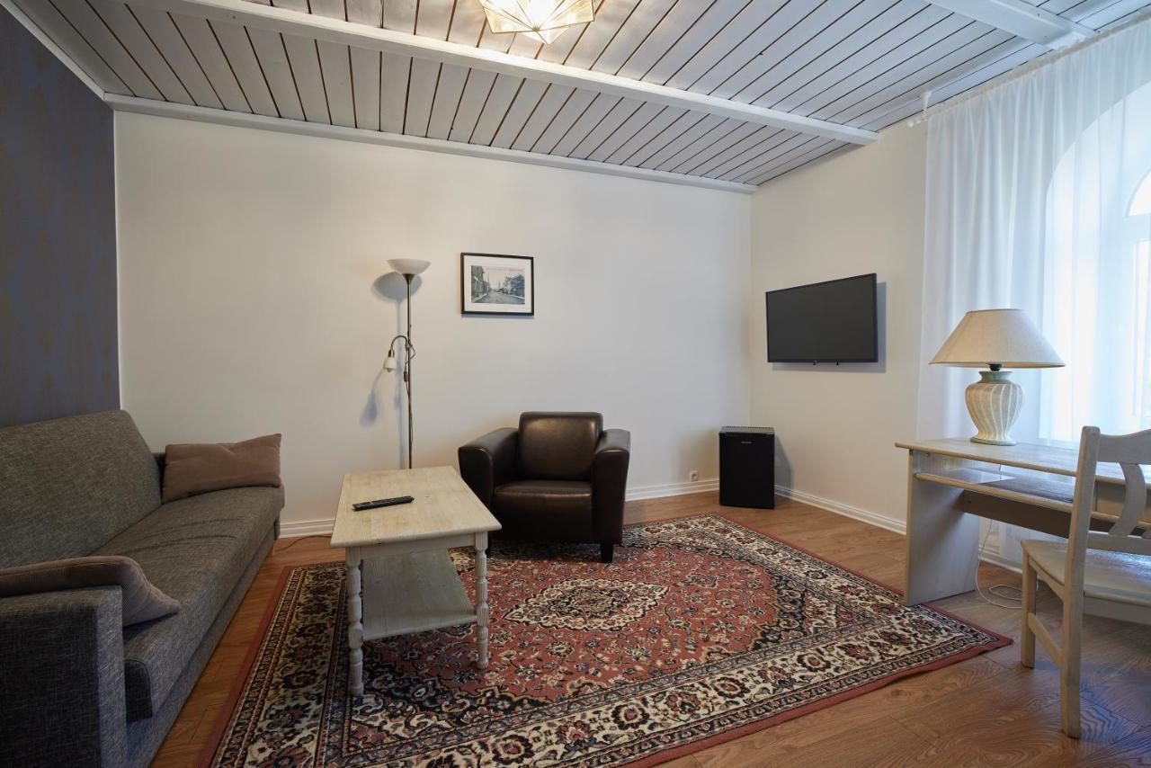Hotell Wesenbergh Раквере Екстериор снимка