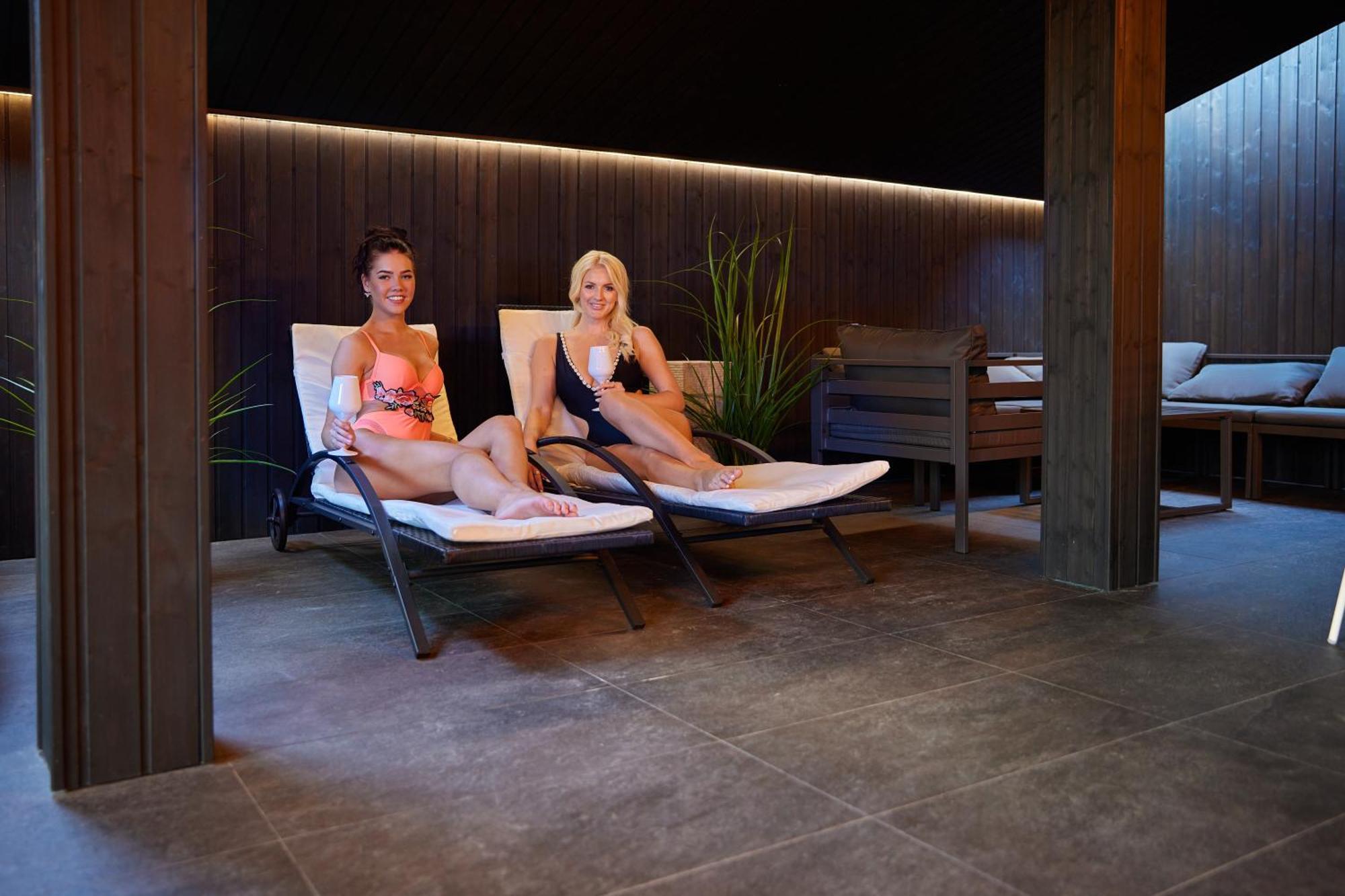 Hotell Wesenbergh Раквере Екстериор снимка