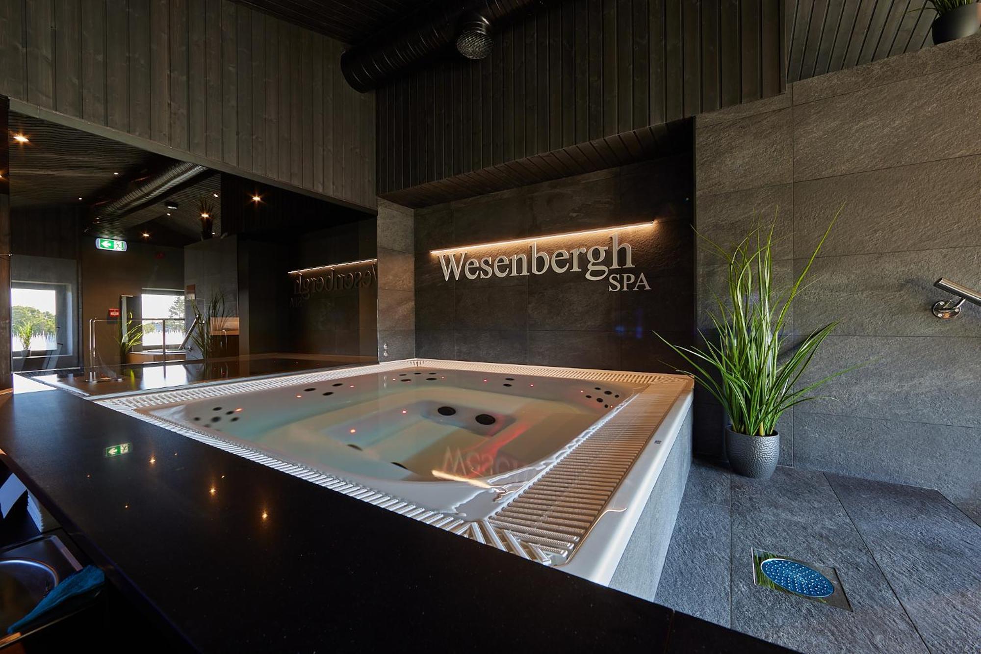 Hotell Wesenbergh Раквере Екстериор снимка