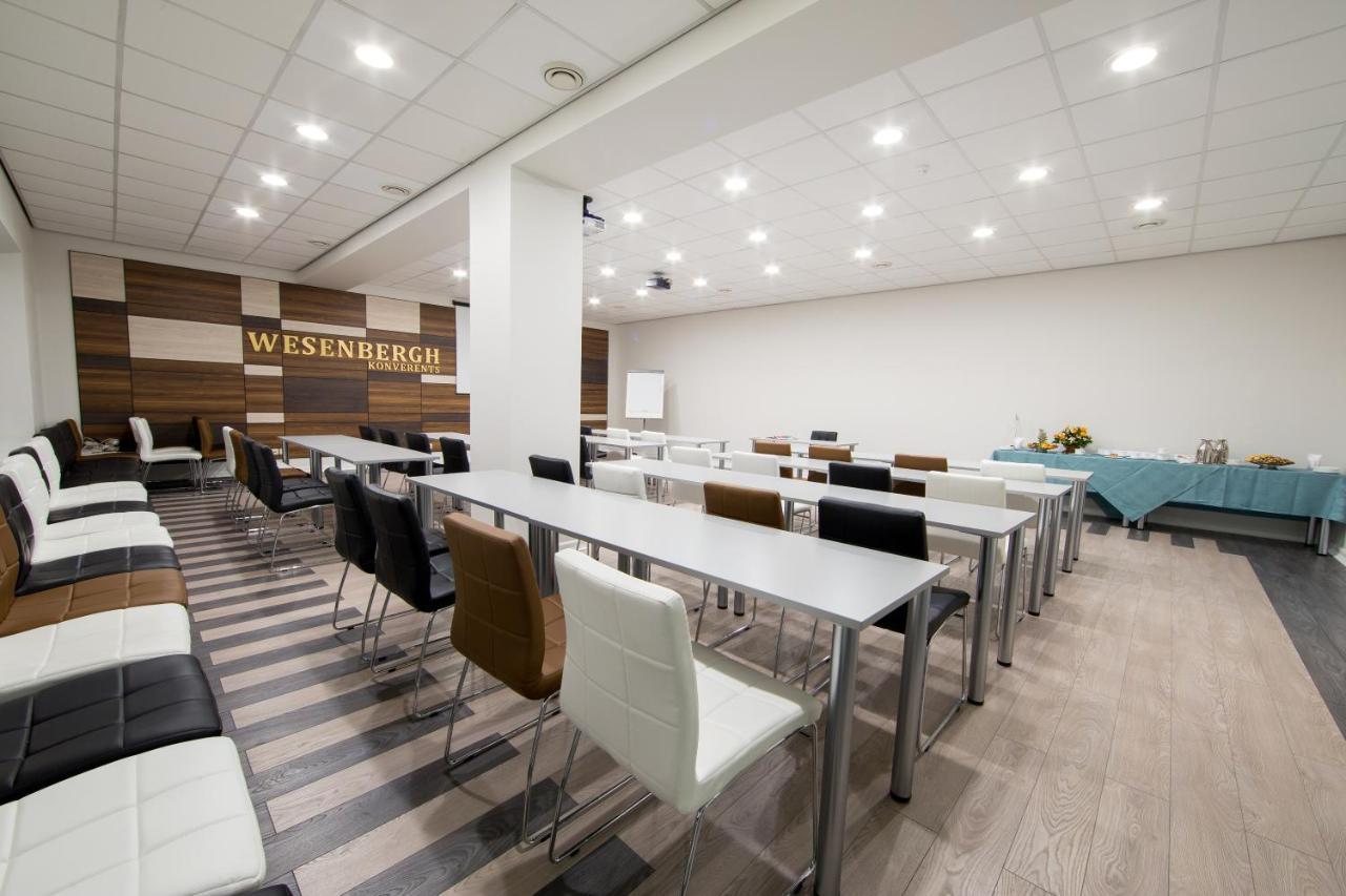 Hotell Wesenbergh Раквере Екстериор снимка