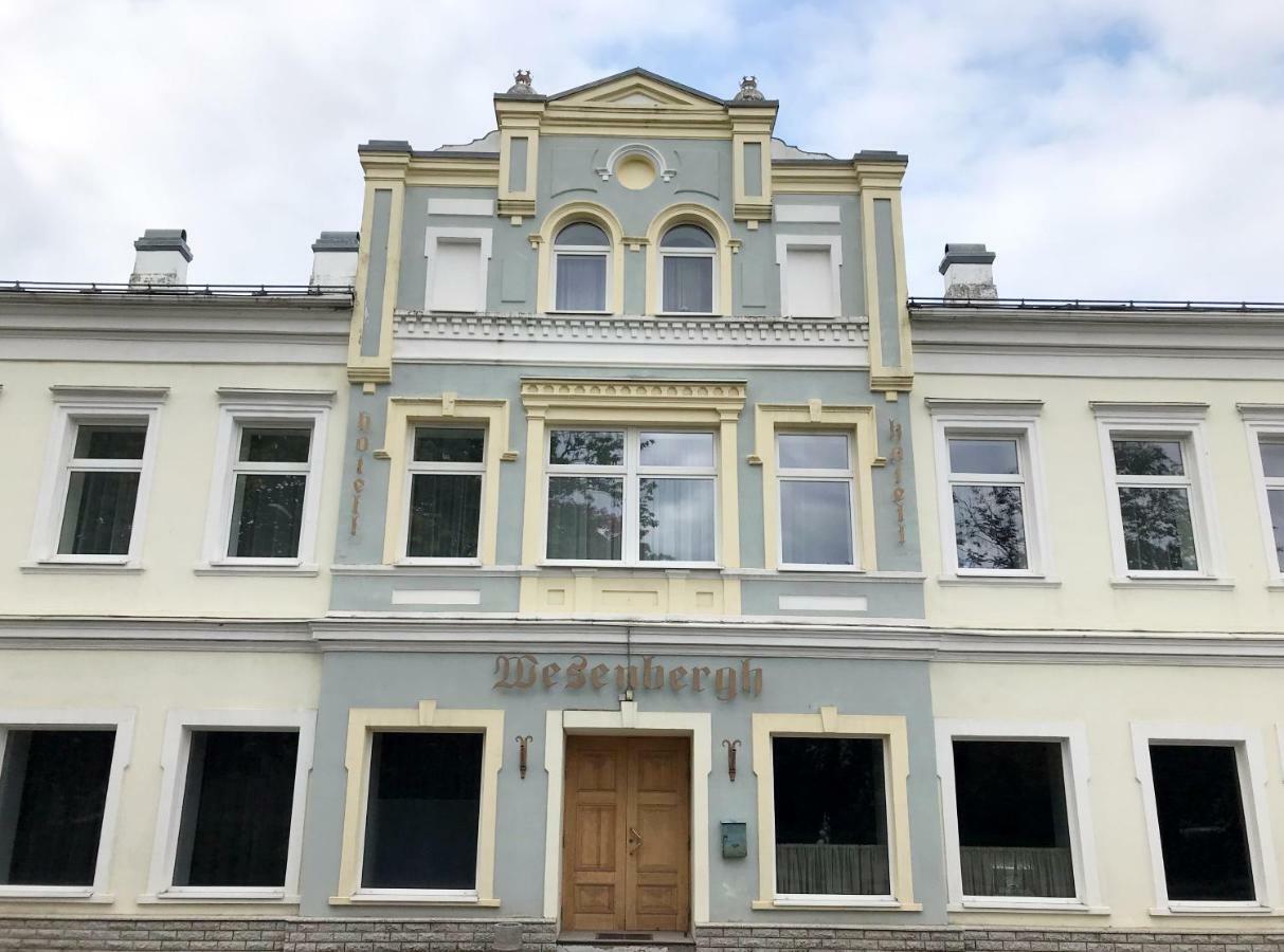 Hotell Wesenbergh Раквере Екстериор снимка