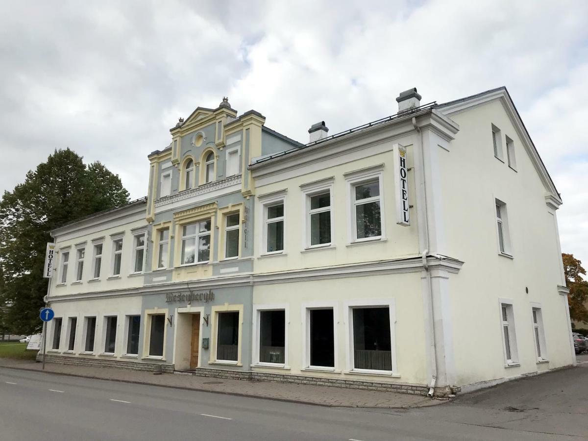 Hotell Wesenbergh Раквере Екстериор снимка