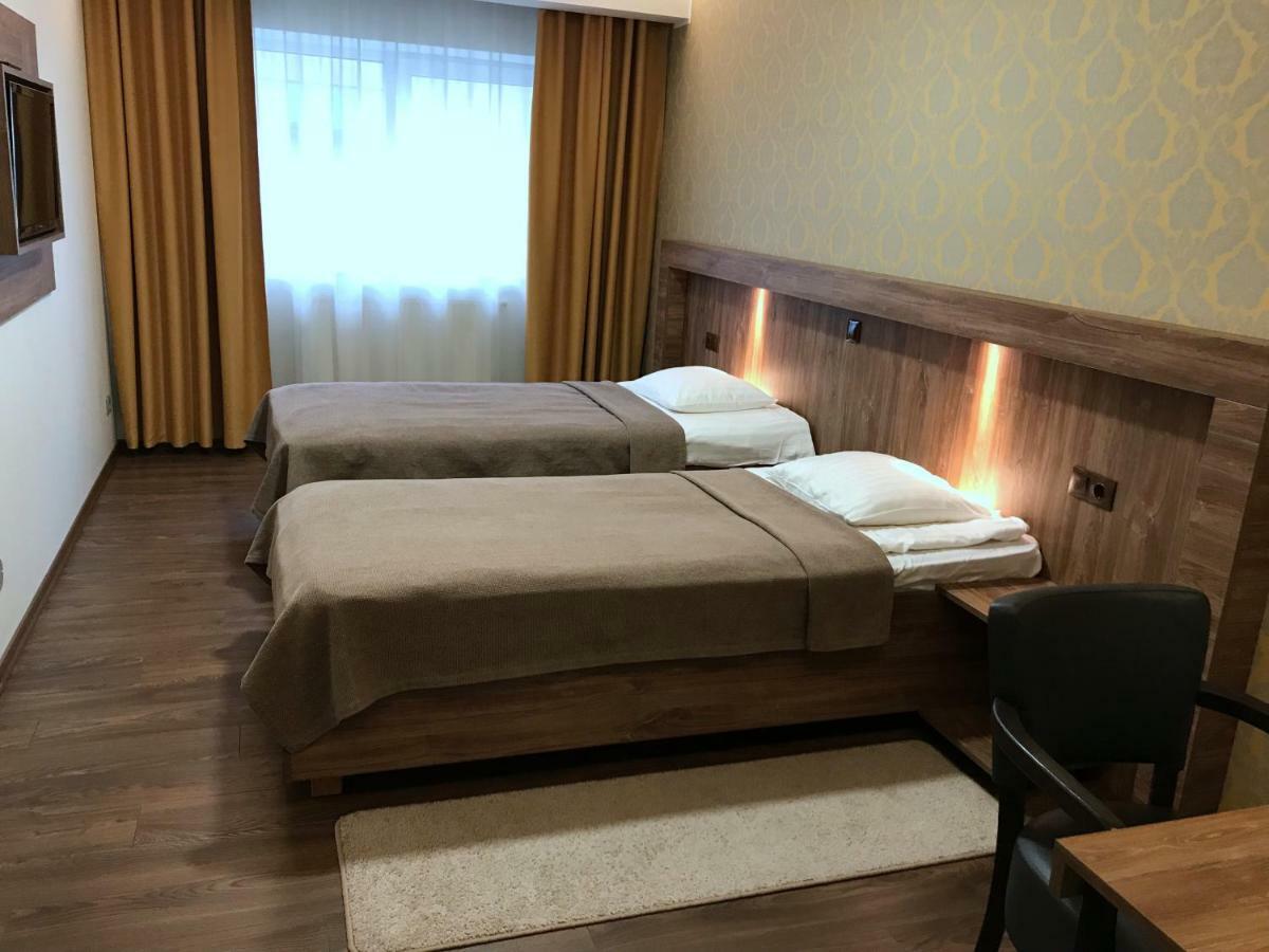 Hotell Wesenbergh Раквере Екстериор снимка